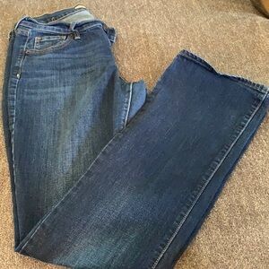 Old Navy Women’s size 6 Sweetheart Jeans